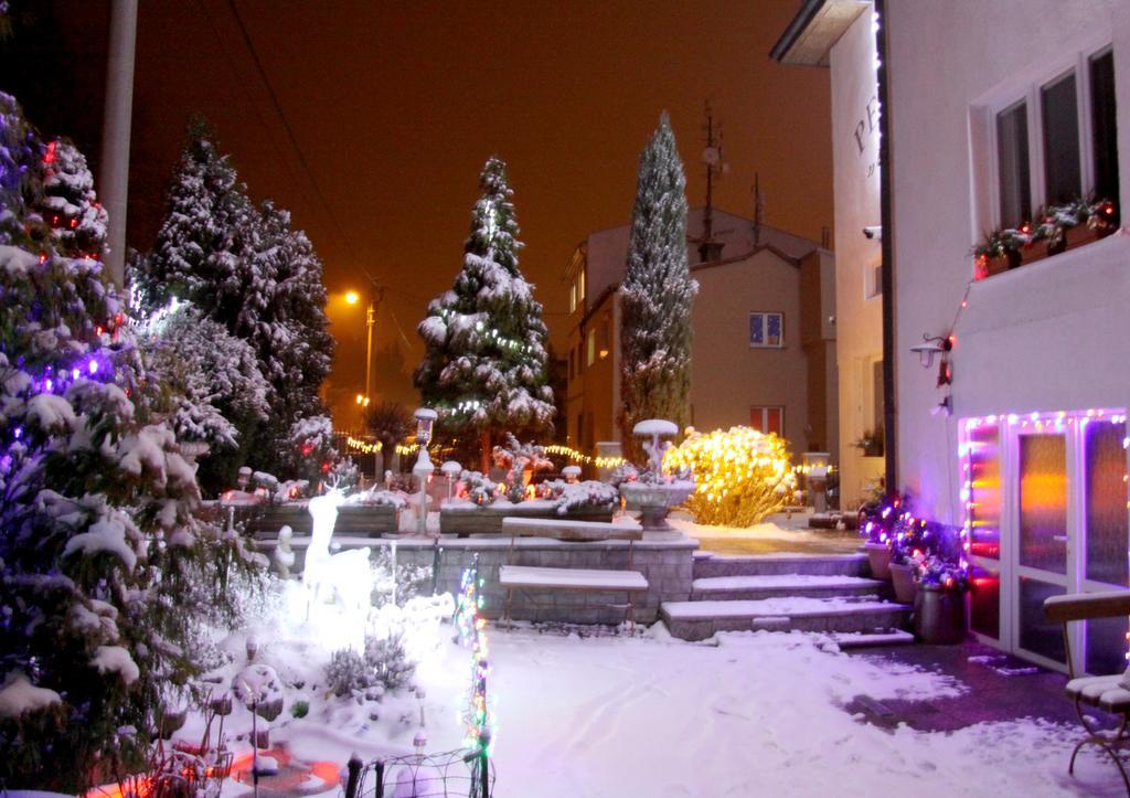 Villa Anastazis - Penzion Eden Karlovy Vary Dış mekan fotoğraf